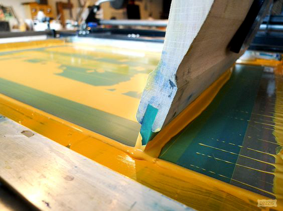 Matériel sérigraphie : tout savoir sur la personnalisation de vos textiles avec Club Tina